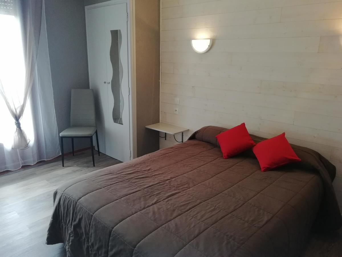 Hotel L'Oustalet Font-Romeu-Odeillo-Via 외부 사진