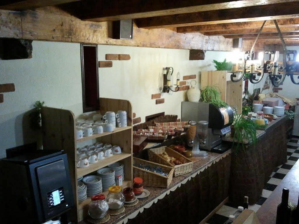 Hotel L'Oustalet Font-Romeu-Odeillo-Via 외부 사진
